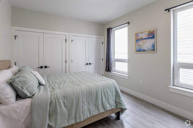 2HAB, 1BA - 1,035F - 1.er dormitorio - 124-130 Ellis Ave