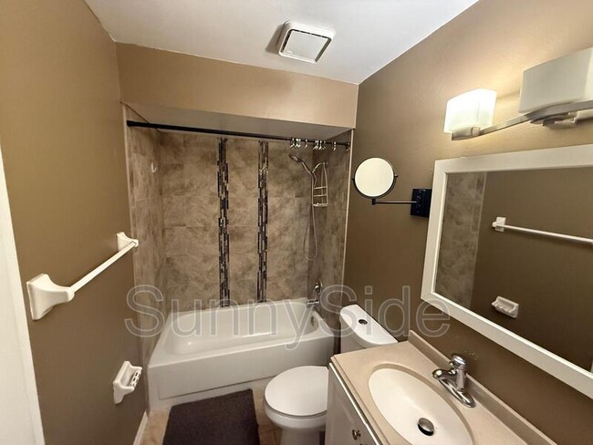 Photo - 12110 Arkansas Woods Ct Unidad Room #3 & #4