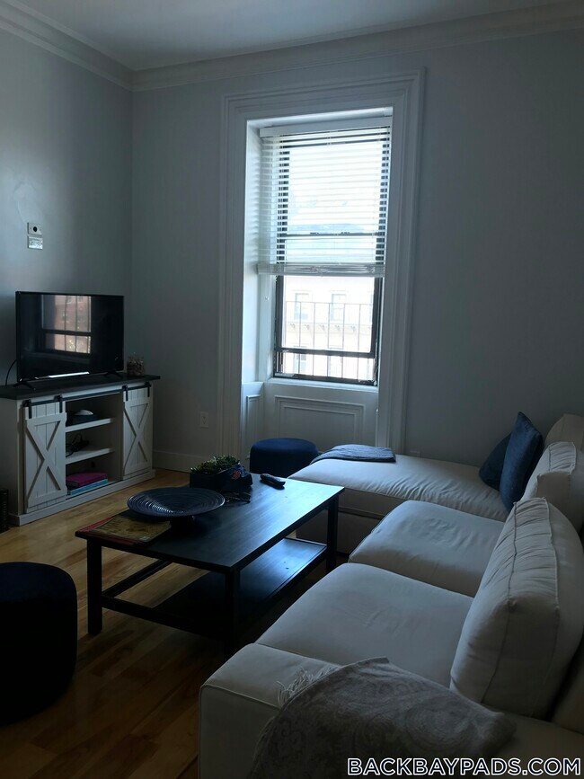 Photo - 113 Beacon St Unit 5F