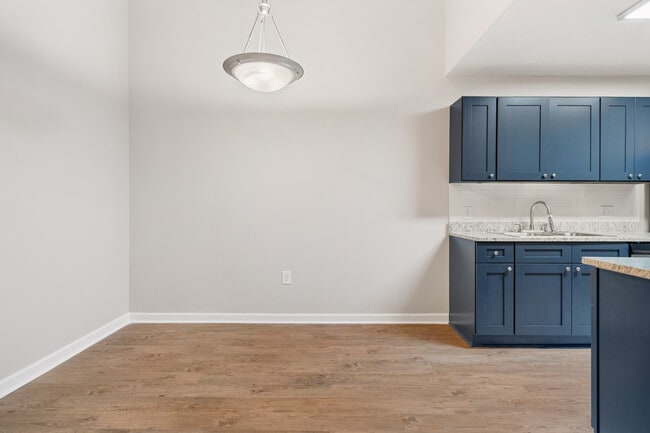 Photo - Hampton  Place