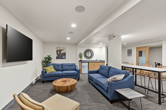 Photo - Randolph Arms