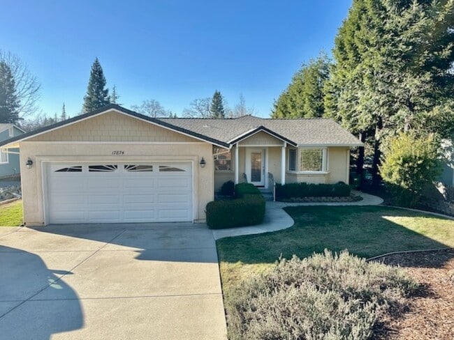 Photo - 17874 Lake Forest Dr