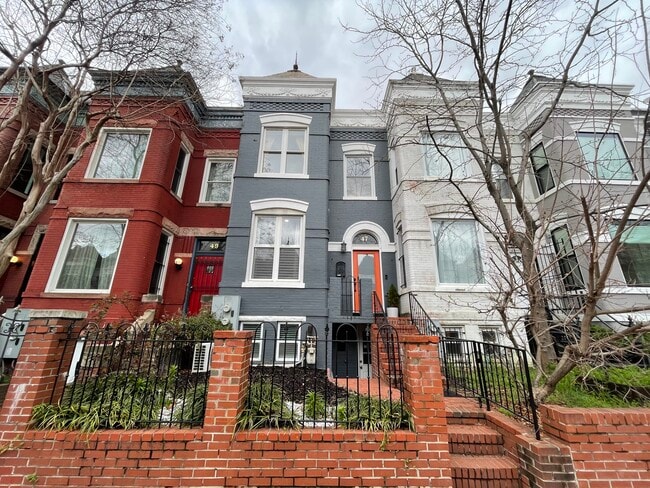 Building Photo - 47 S St NW Unit B