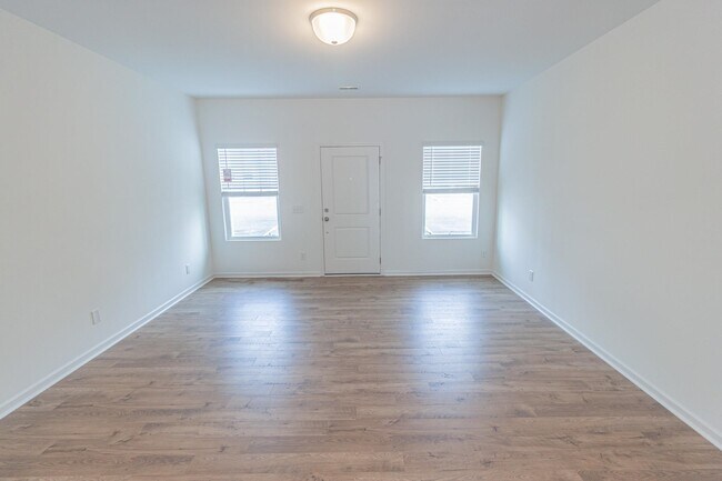 Photo - 195 Crescent Wy