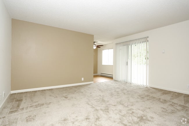 1x1 living room and dining room
