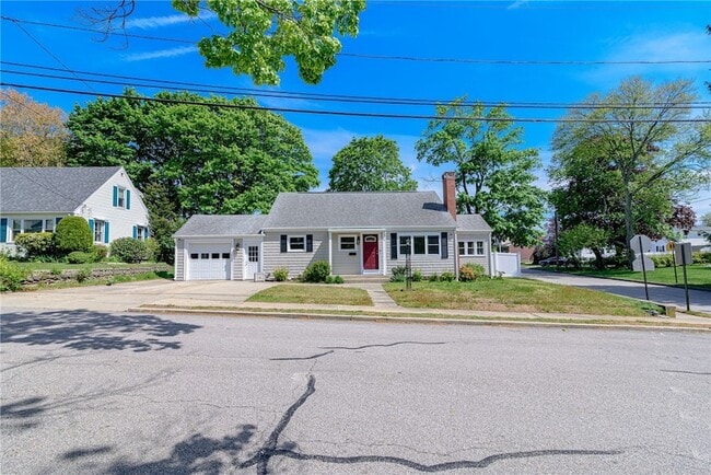 Photo - 76 Crossland Rd
