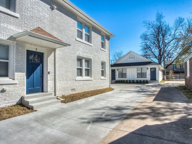 Photo - Champagne Plaza - Furnished Back House Unit #4