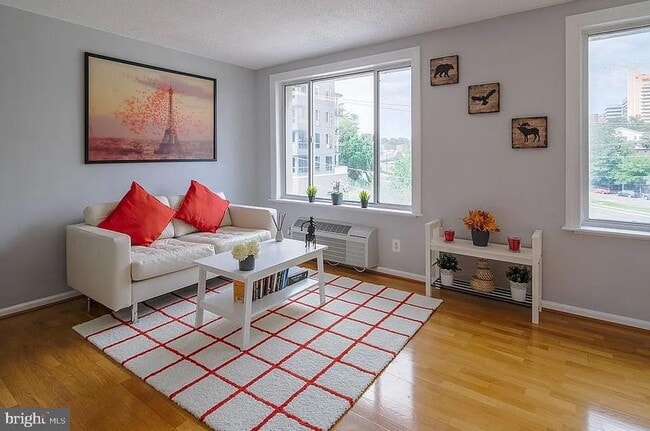 Photo - 1730 Arlington Blvd Apartment Unit 309