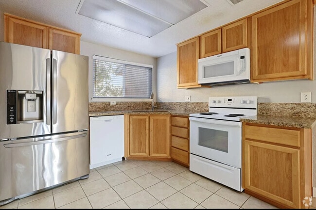 Building Photo - 552 Pirinen Ln Unit Villas at Creekside Rental