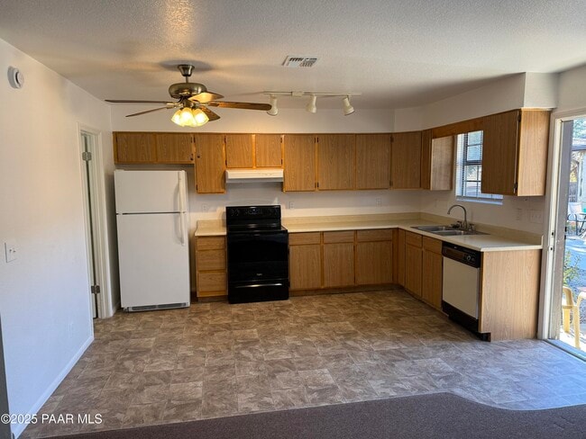 Photo - 1283 Tapadero Dr