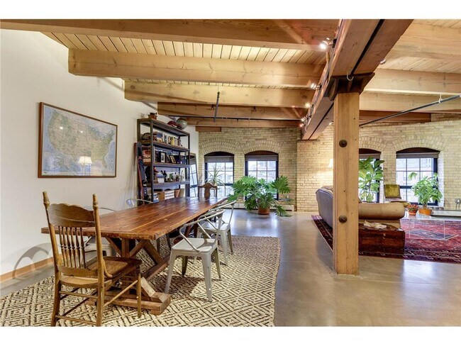 Photo - 404 N Washington Ave