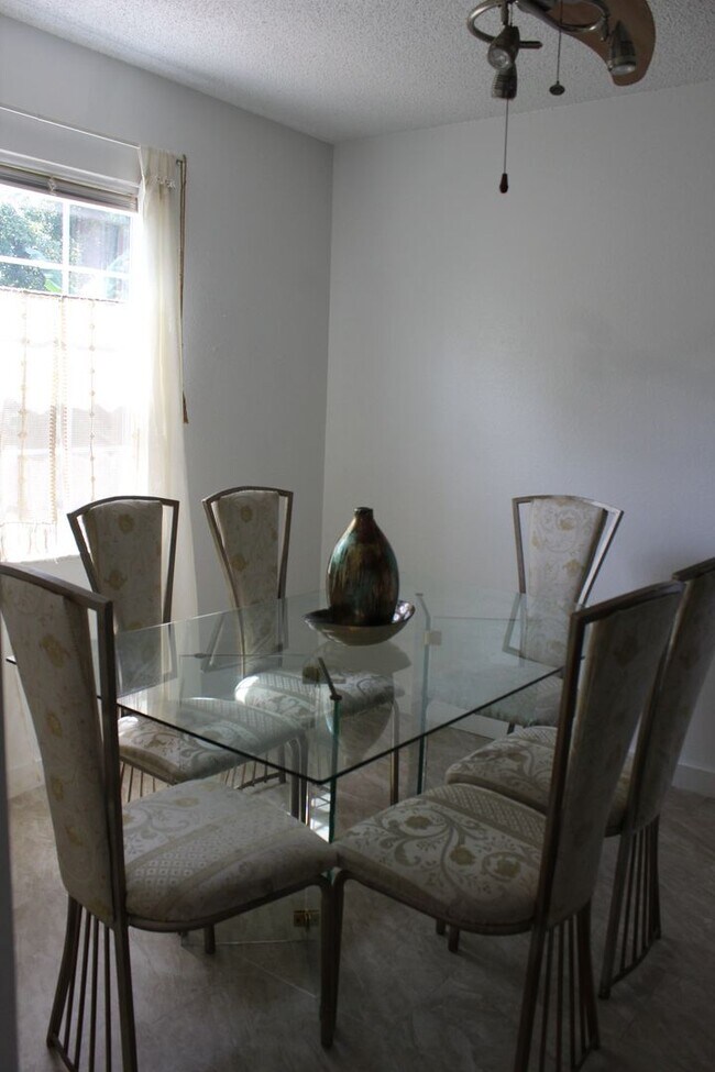3 Bedroom 2 Bath Home House Rental - Image