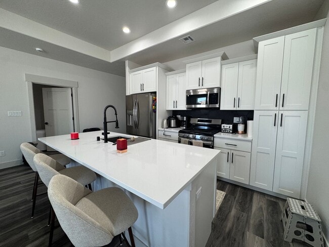 Photo - Beautiful Furnished New Build For Rent In Elko!