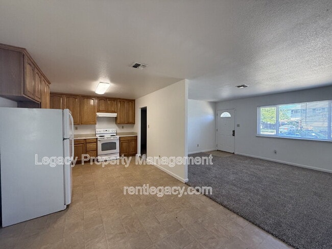 Photo - 6635 Chandler Dr