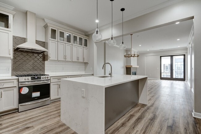 Photo - 160 Morrow Ave