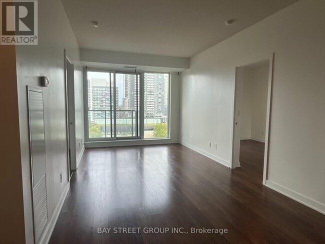 Photo - 260 Sackville St Unit 909