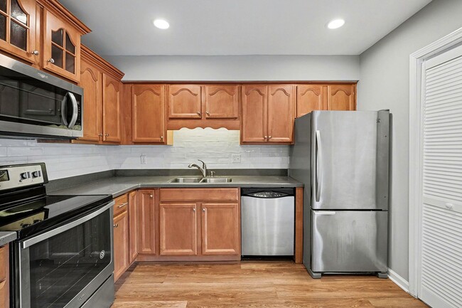 Photo - Beautifully Renovated 3bed 2bath home!