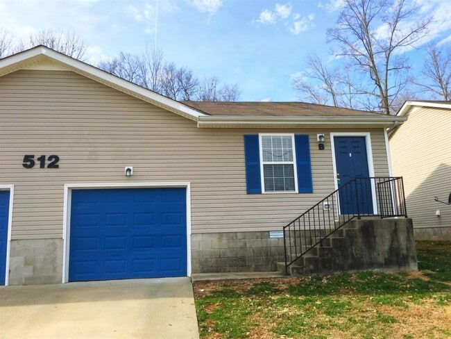 Building Photo - 512 Luxury Dr