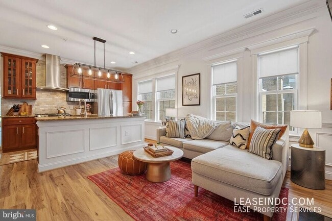Photo - 5231 Connecticut Ave NW Unit #302