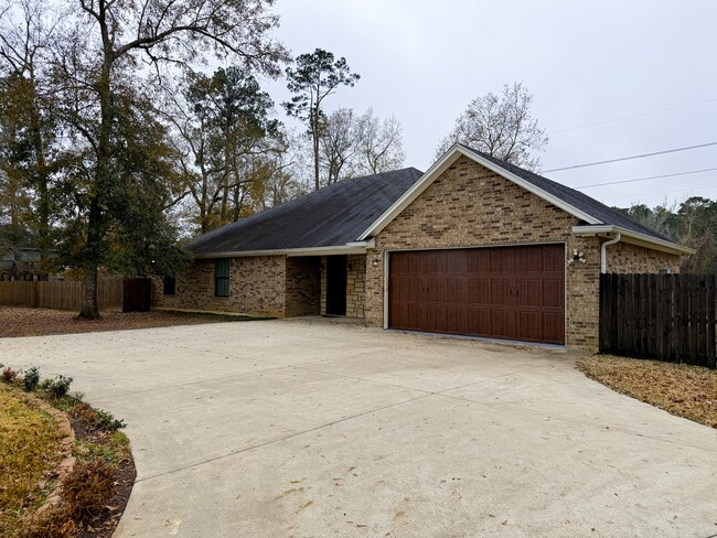 Photo - 12250 Charlotte Dr