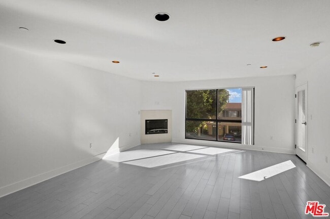 Photo - 1518 Federal Unit 208