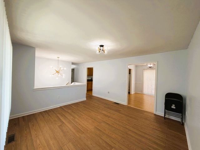 83 Essex Ave