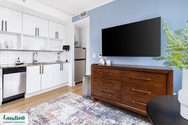 Photo - 933 McGee St Unidad 2-915.1411125