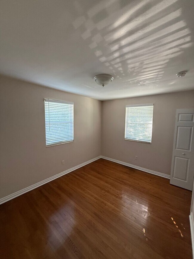 Photo - Capitano Unit Cap 10