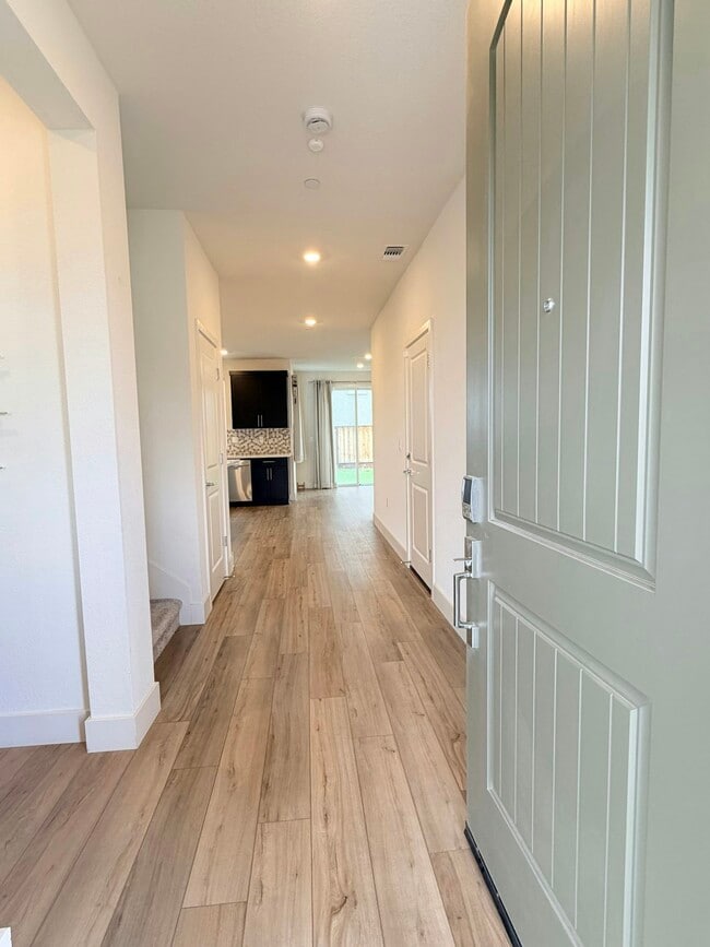 Photo - 5242 Upton Ave