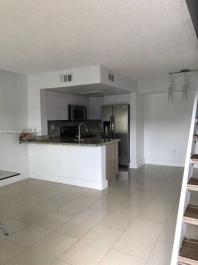 Photo - 8670 NW 6th Ln Unit 4-208
