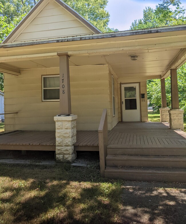 Photo - 1708 N Smelter St House