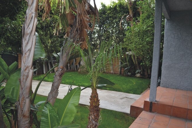 Photo - 6407 Gentry Ave