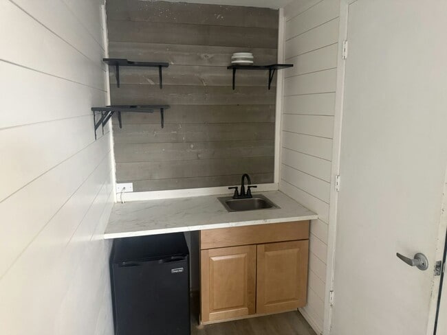 Photo - 1419 26th Ave W