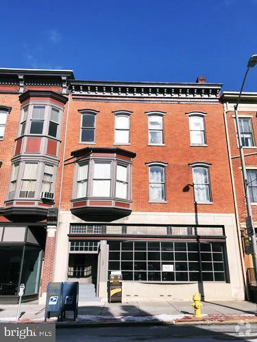 Building Photo - 127 E Market St Rental