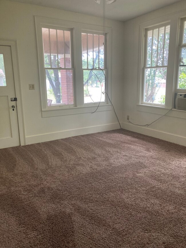 Photo - 1715 Locust St