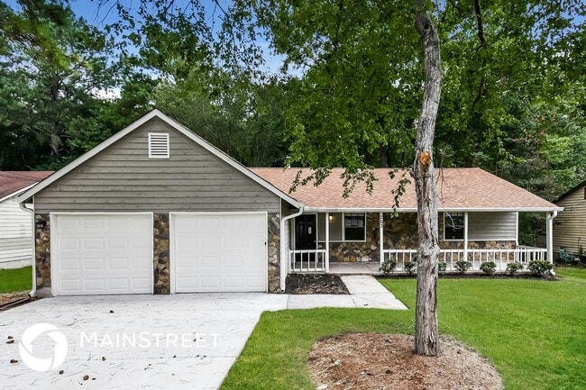 Building Photo - 263 Independence Dr