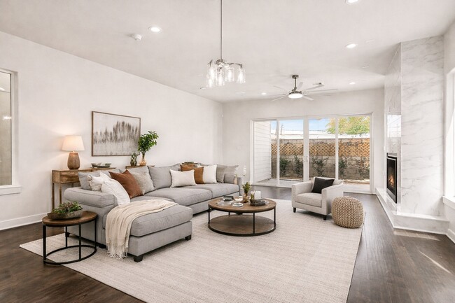 Building Photo - 111 E 33rd St