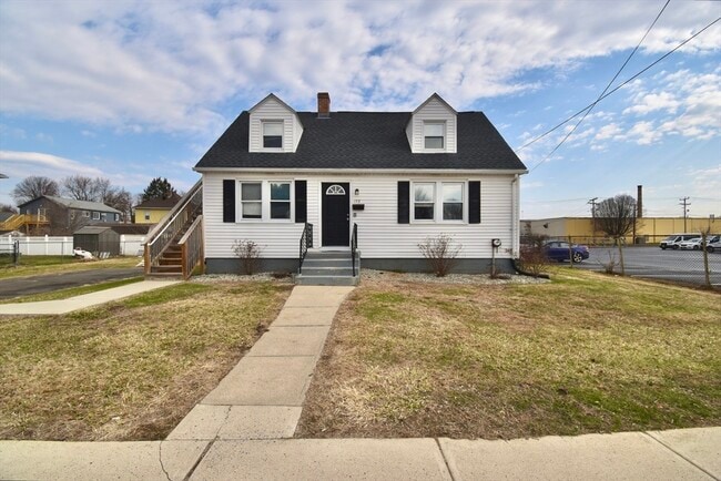 Building Photo - 153 Bosworth St