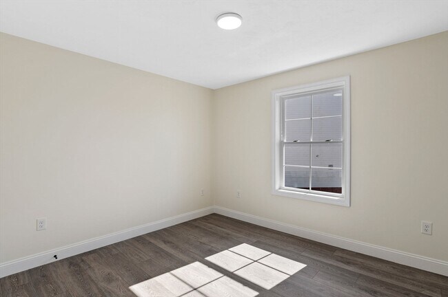Photo - 472 Essex St Unit 302