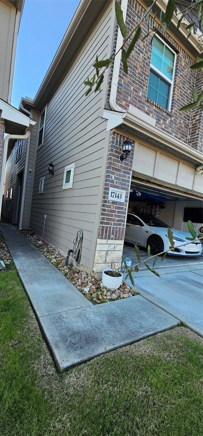 Photo - 17143 Wilthorne Colony Ct