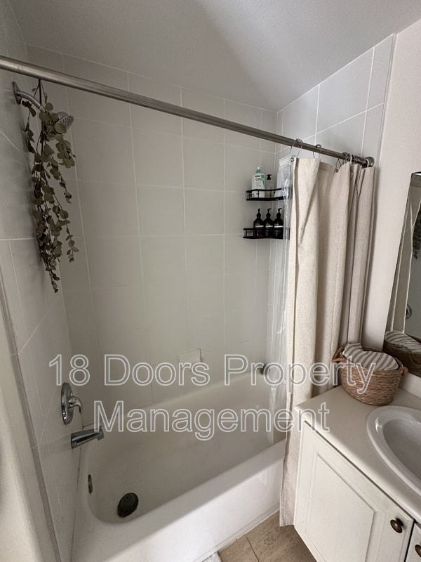 Photo - 5726 La Jolla Blvd Unidad 207 - 207