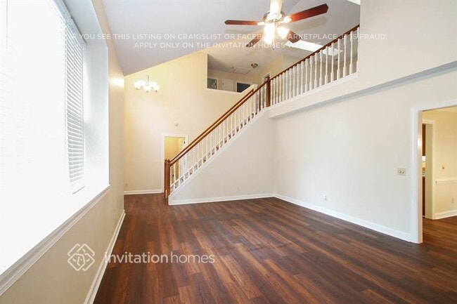 Photo - 2009 Tanfield Dr