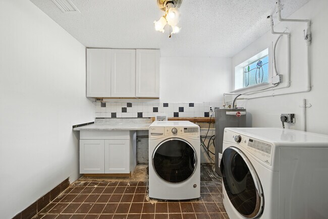 Photo - 4613 W Fair Oaks Ave