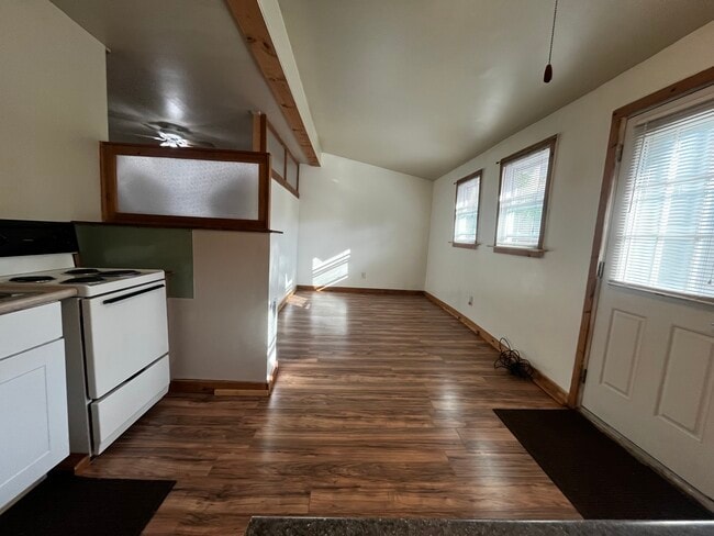 Building Photo - 12 Kip Dr Unit One bedroom Rental