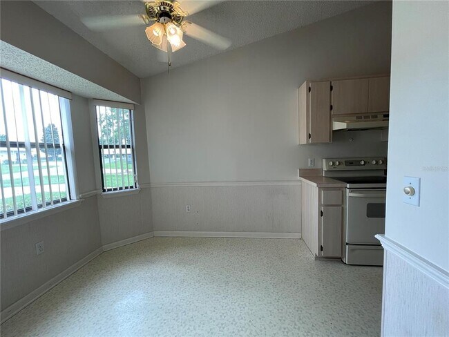 Photo - 607 Whispering Pines Blvd