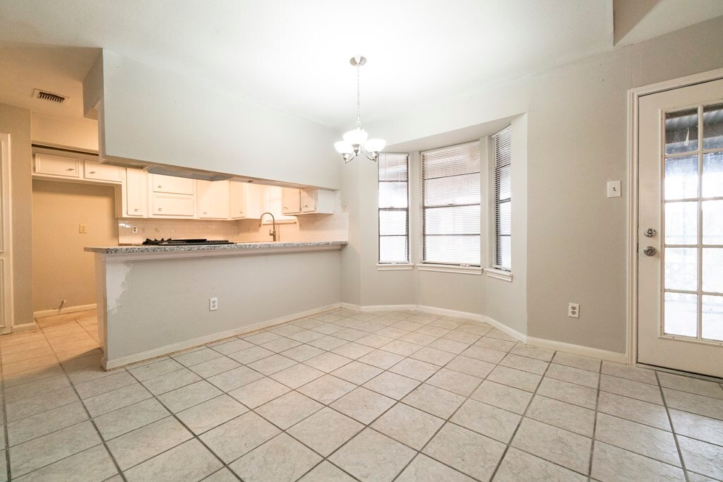 Photo - 18746 Wood Glen Ln