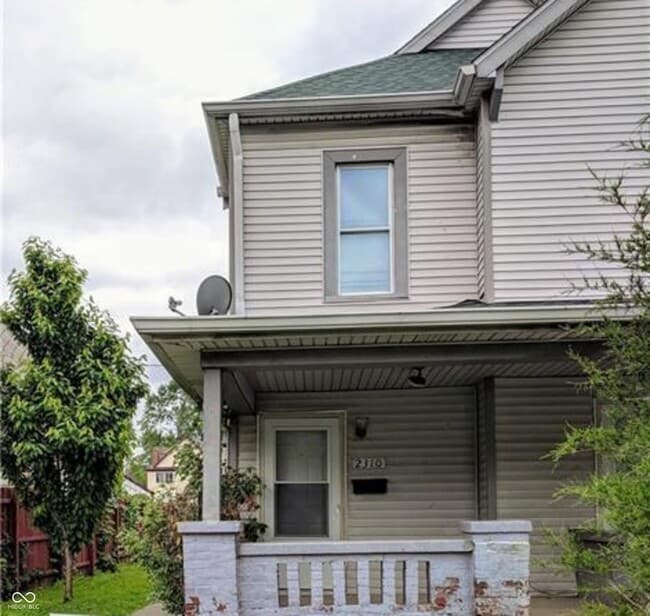 Photo - 2310 N Kenwood Ave House
