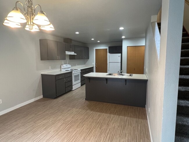 Photo - Spacious 4-Bedroom Townhome in Edmonds | Mukilteo School District | Available NOW