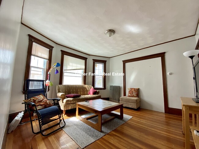 Photo - 106 W Adams St Apartamentos Unidad 1st floor