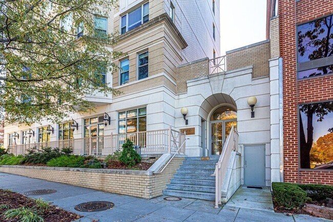 Photo - 2600 Pennsylvania Ave NW